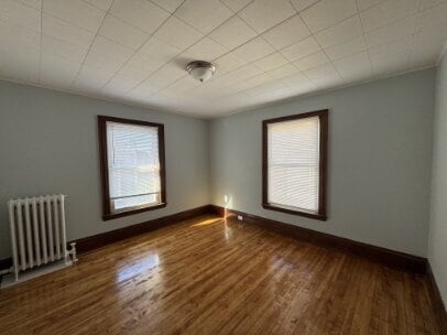 Building Photo - "Charming 4-Bed Upper Level Retreat with Hardwood Elegance in (Powderhorn) Minneapolis!"