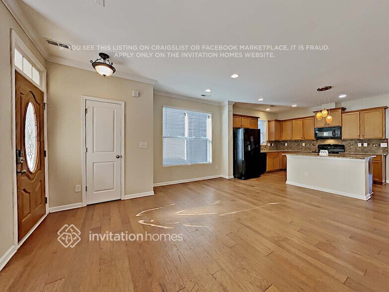 Building Photo - 19025 Park Terrace Ln
