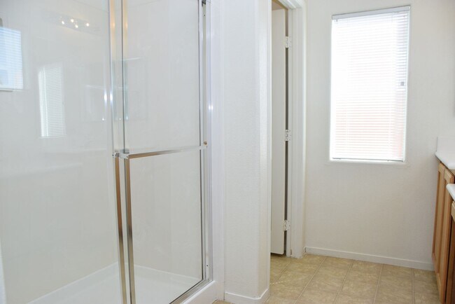 Building Photo - 9440 Crimson Sky St