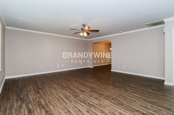 Building Photo - 125 Autumn Bluff Cir