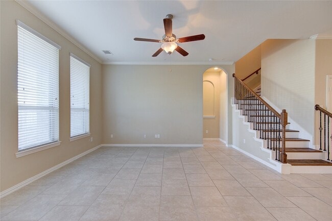 Building Photo - 6519 Point Hollow Ln