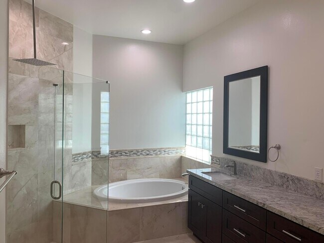 Building Photo - 7684 Doubleton Dr