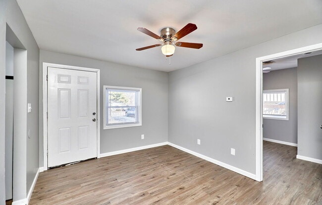 Building Photo - 10272 Niblic Dr