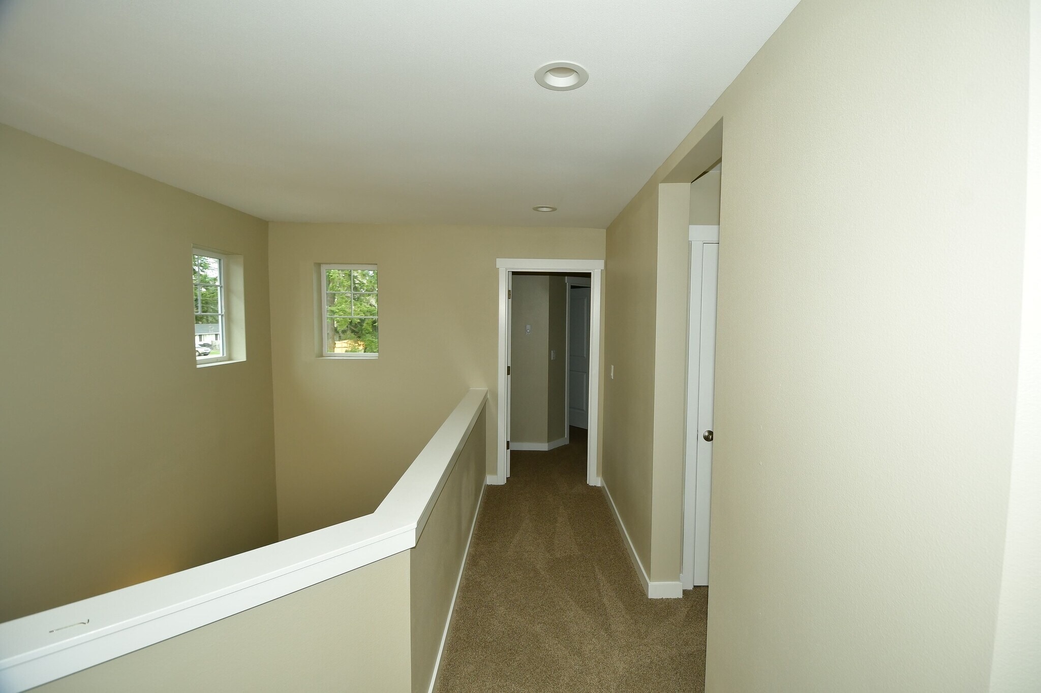 Upstairs - 954 152nd St E