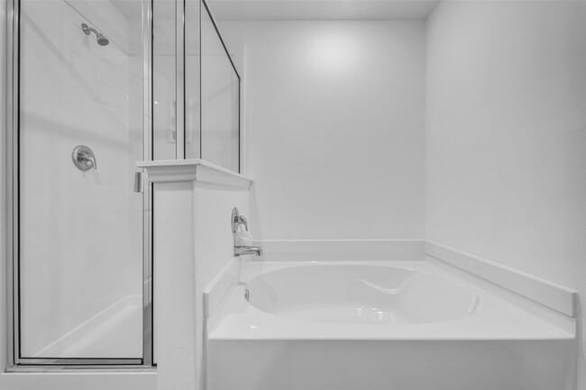 Building Photo - 7306 Madison Cmns Ln