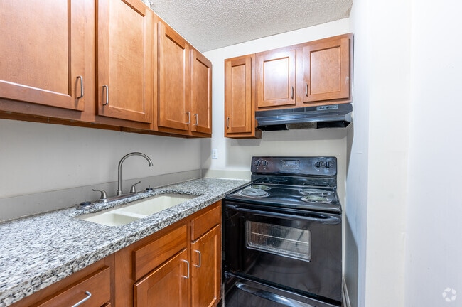 Kitchen - Regency at 2663