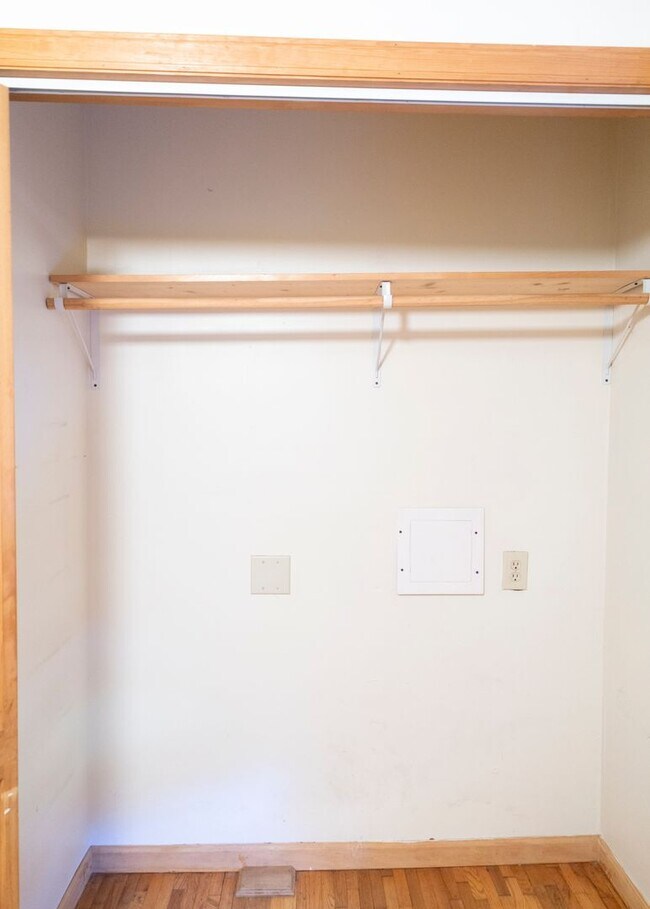 Building Photo - Spacious Home in Sugar Grove With Easy Access to Boone