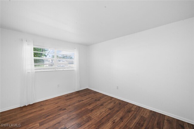 Building Photo - 4290 Gulfstream Dr