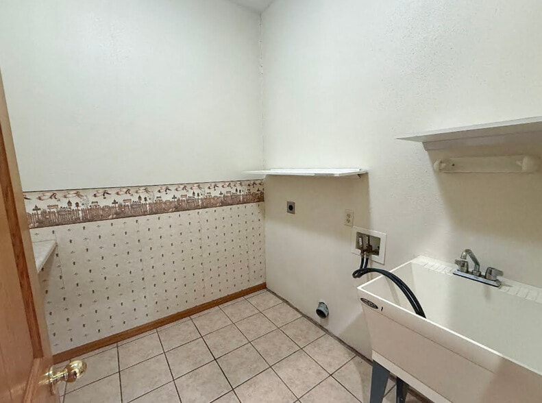 Building Photo - 4277 133rd St