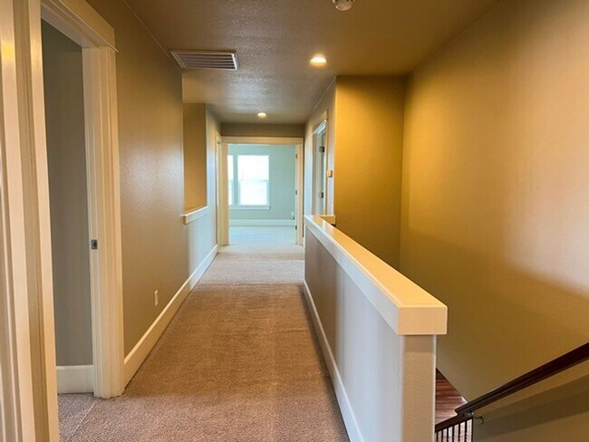 Building Photo - 2710 Eagles Eye Ave NW