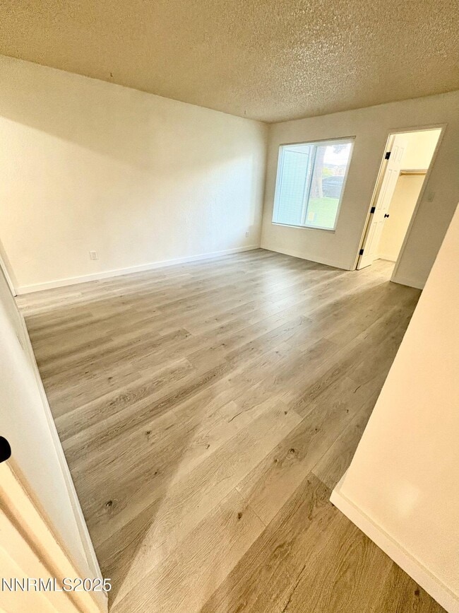 Building Photo - 3948 Clear Acre Ln