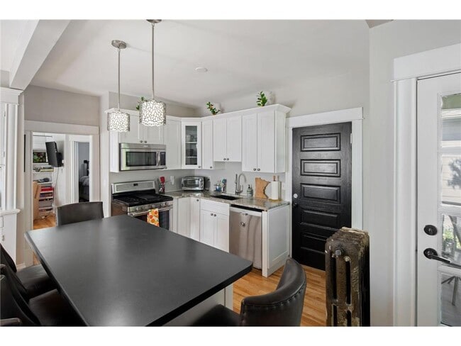 Building Photo - 2713 Garfield Ave