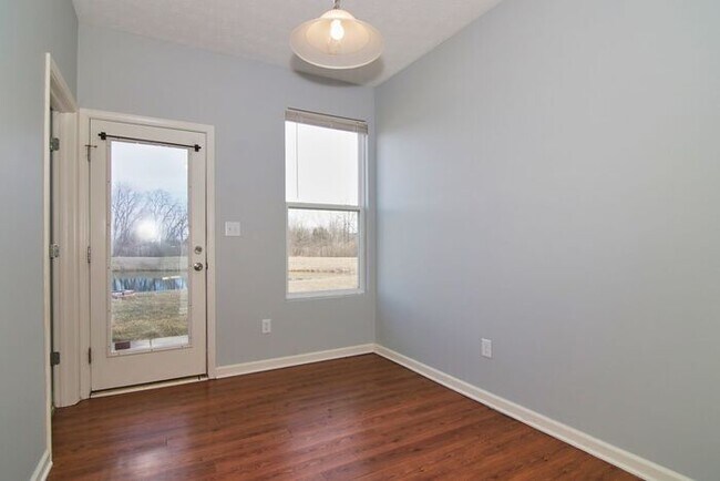 Building Photo - Solid Eastside Home With Water View