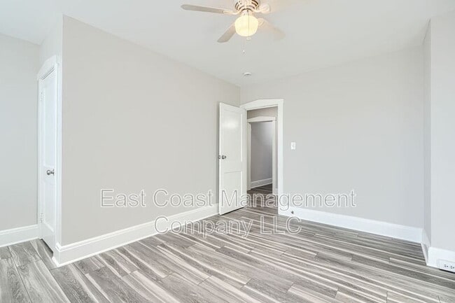 Building Photo - 2706 E Biddle St