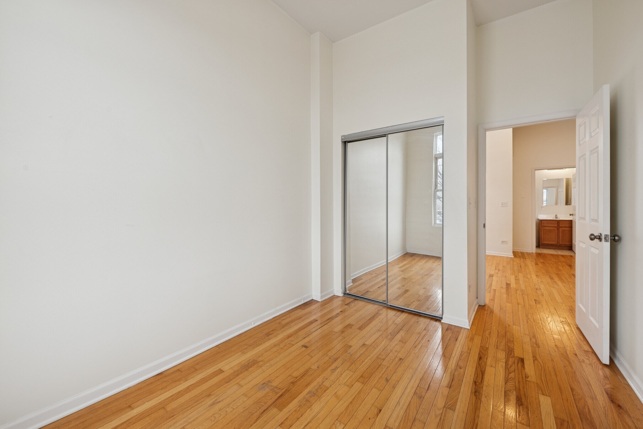 Building Photo - 2712 W North Ave