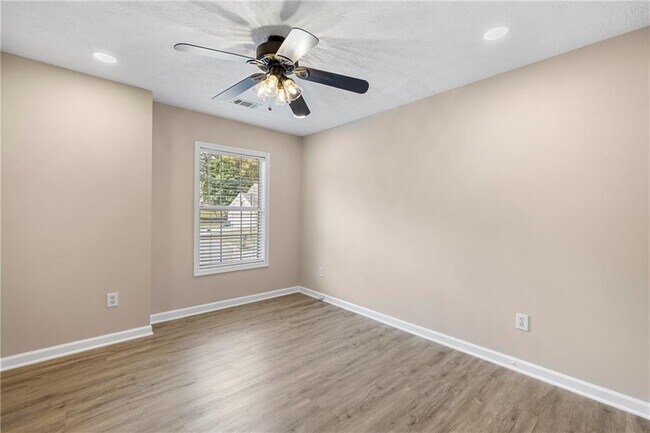 Building Photo - 5705 Cannonero Dr