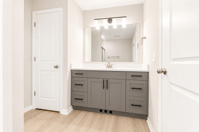 Building Photo - 3561 Canal Square Dr