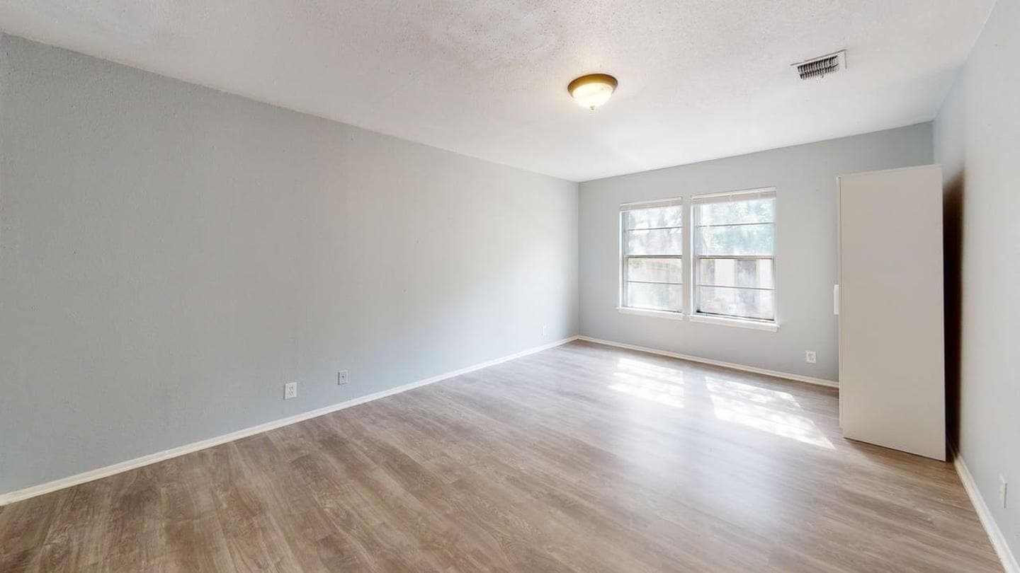 Building Photo - 7918 Misty Forest