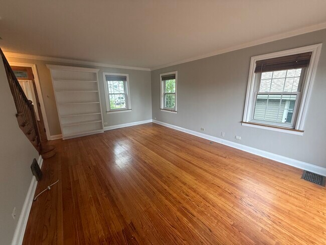 Building Photo - 9510 Campbell Ave