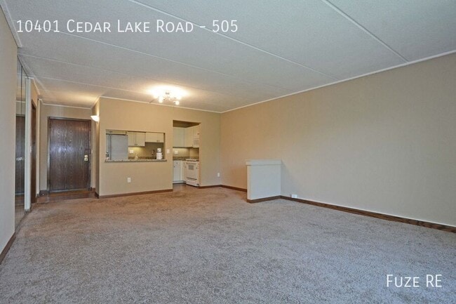 Building Photo - 10401 Cedar Lk Rd S