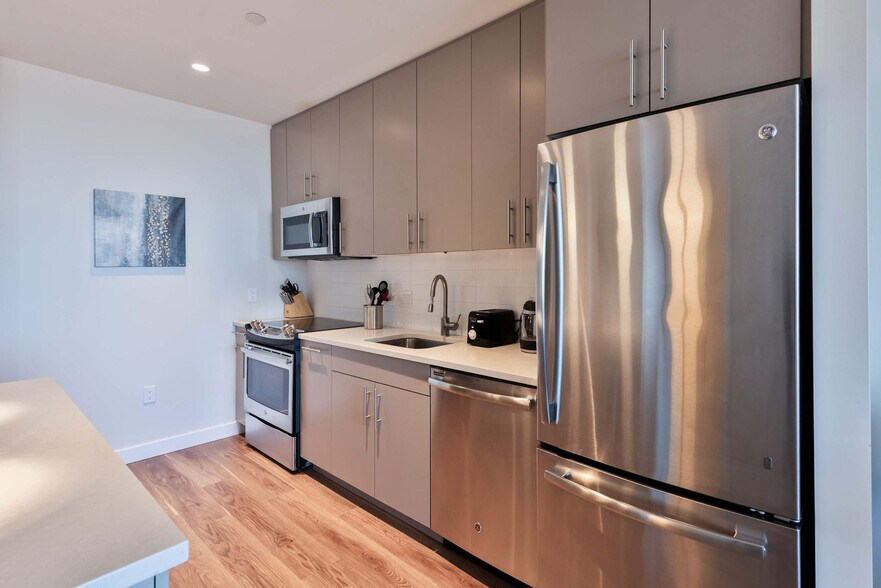 Building Photo - 25 Northern Ave