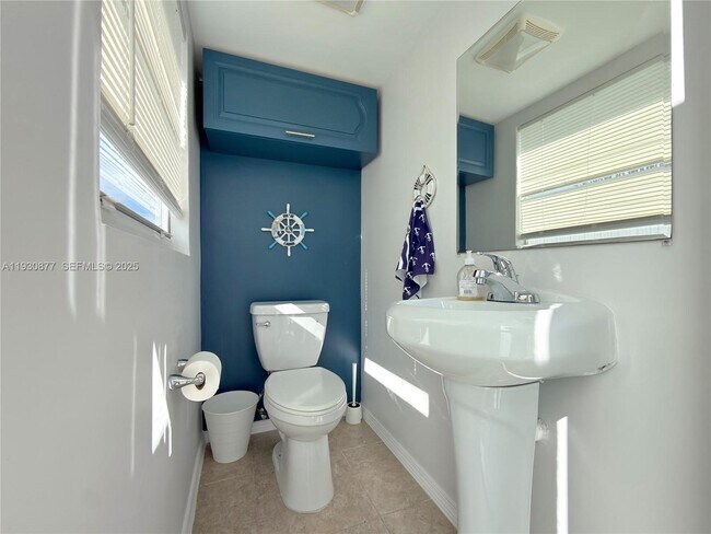 Building Photo - 17135 NW 87th Ave