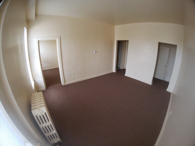 Building Photo - 6529 S Kimbark Ave