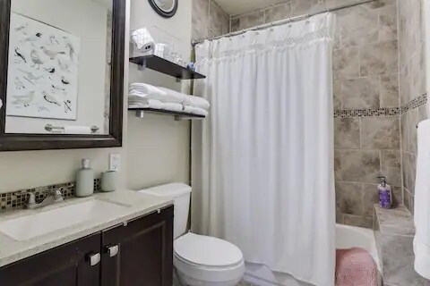 Bathroom #2 - 419 W Lullwood Ave.