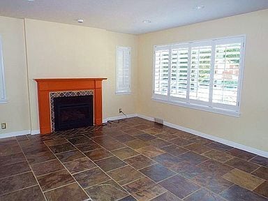 Building Photo - 2225 Garfield Ave