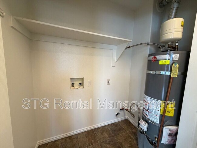 Building Photo - 425 E 1050 S