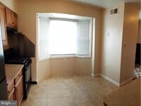 Building Photo - 8091 Community Dr