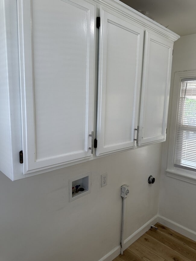 Building Photo - Ceres 3 bed 2 bath 2 story home