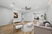 Building Photo - 2104 W Lotus Ave