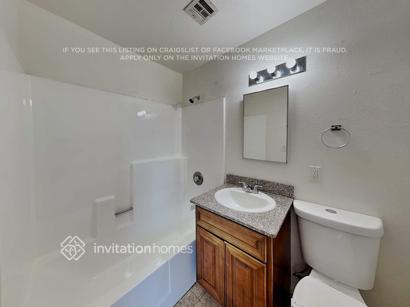 Building Photo - 2713 E Juniper Ave