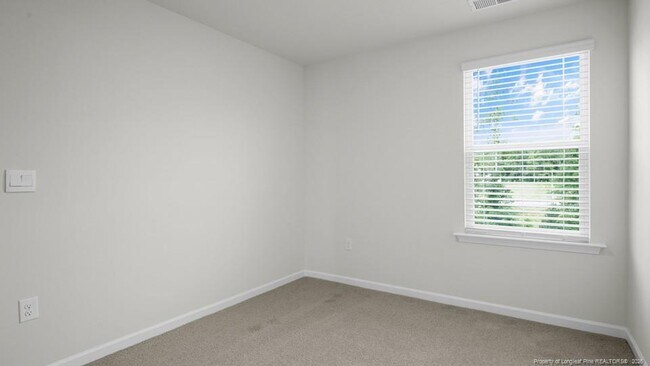 Building Photo - 159 Starlight St