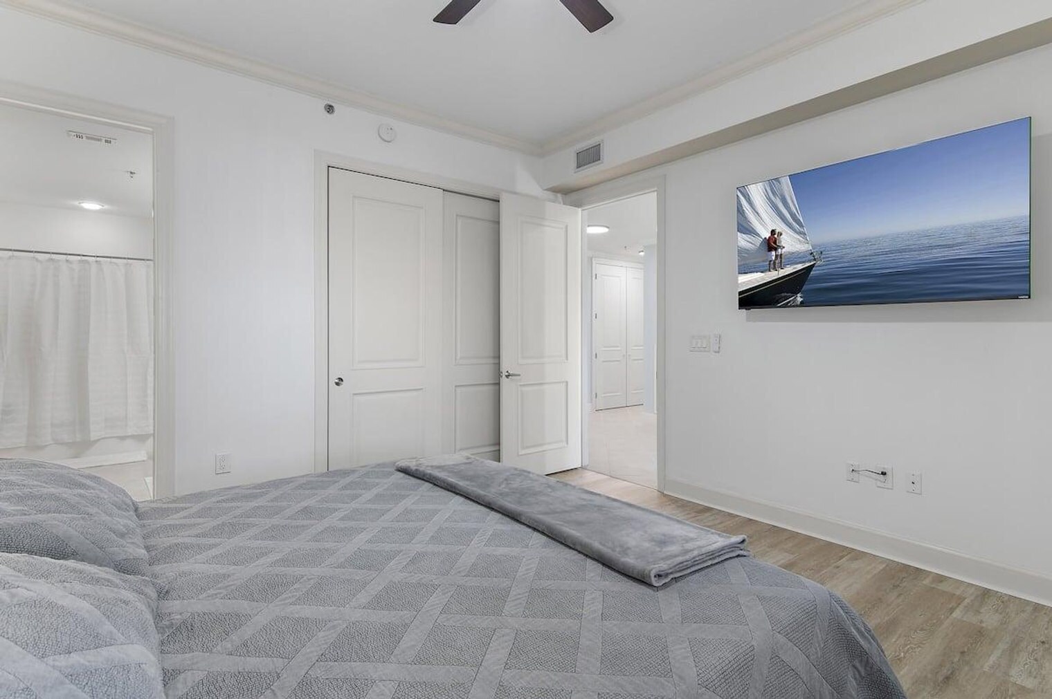 Building Photo - 725 Gulf Shore Dr