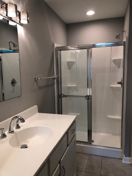 Bath - 1054 Pike Springs Rd