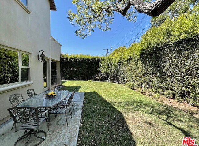 Building Photo - 3250 Midvale Ave