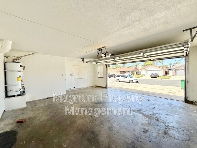 Building Photo - 29677 Woodlands Ave