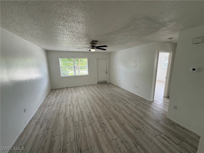 Primary Photo - 3085 Barrett Ave
