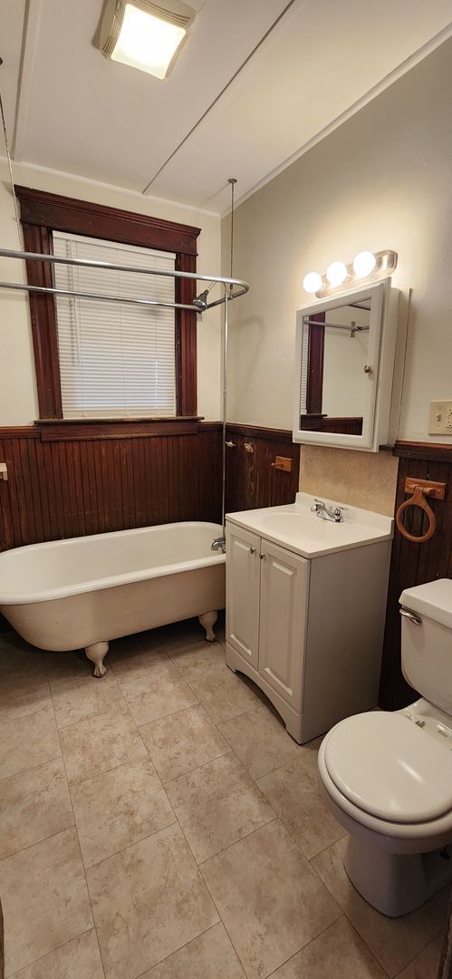 Building Photo - 18-20 Green Street