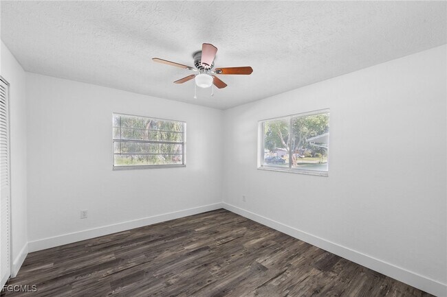 Building Photo - 2981 Ribbon Ct