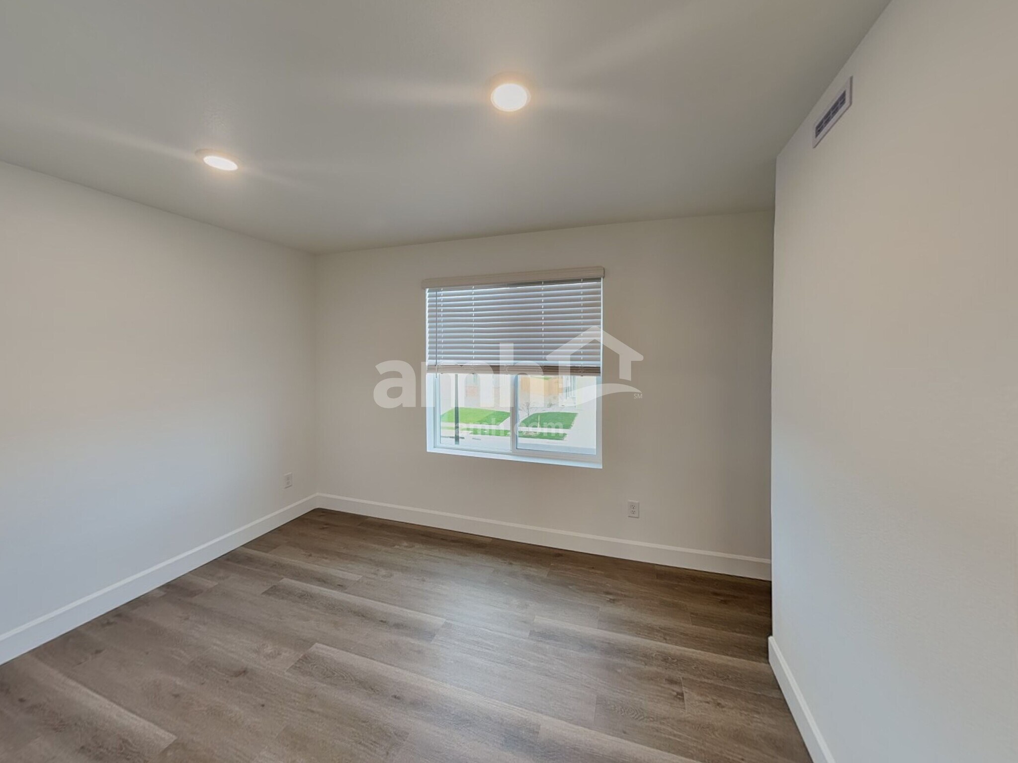 Building Photo - 10065 Abilene St