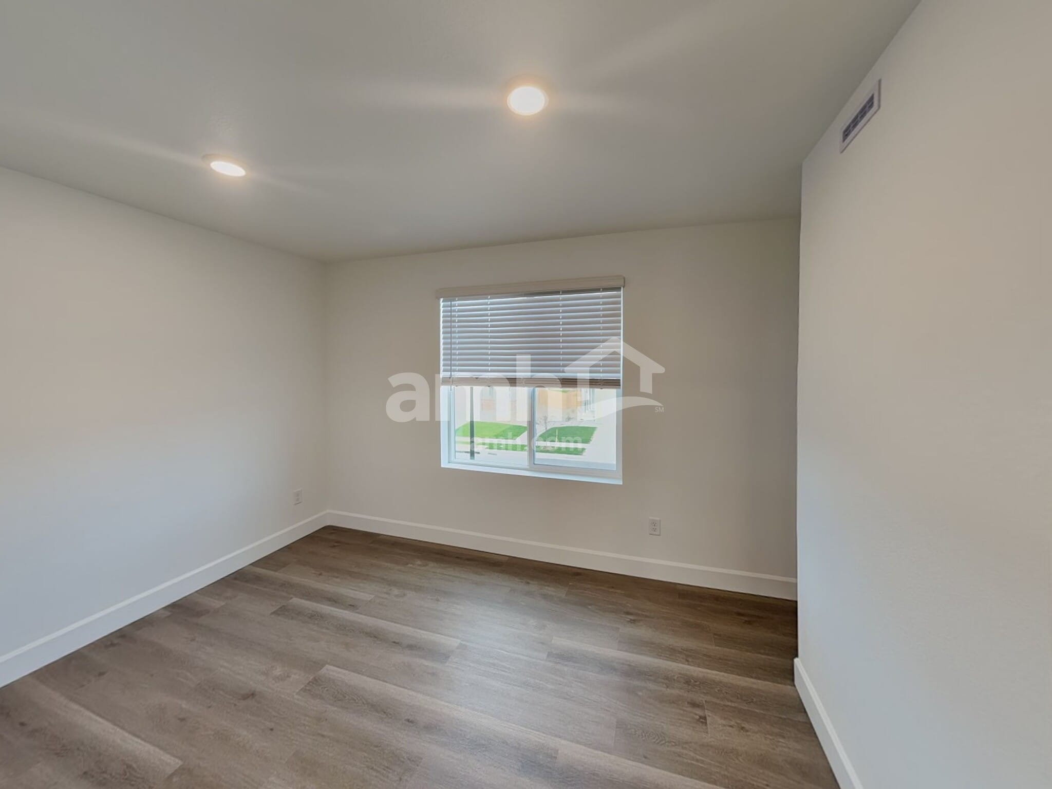 Building Photo - 5213 Turnstone St SE