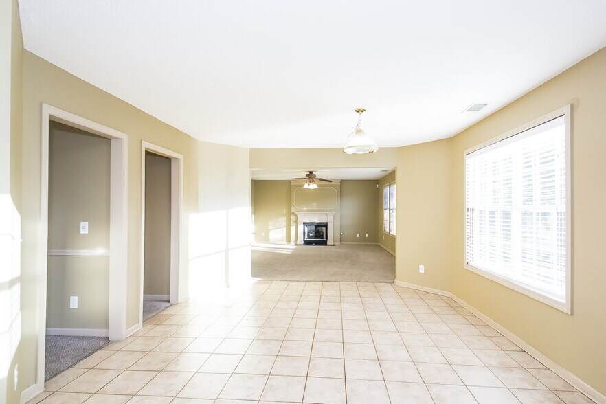 Building Photo - 5028 Burling Mill Dr