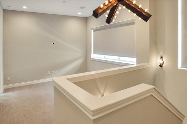 Building Photo - 8918 Spring Knoll Forest Dr