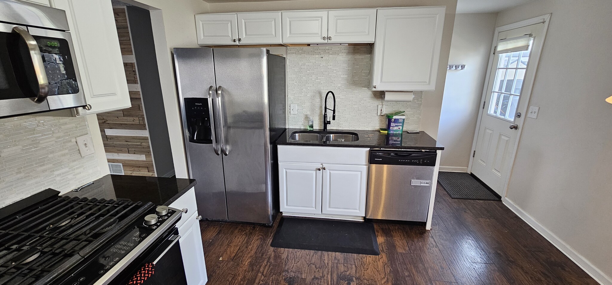 Kitchen Area - 6083 Bolamo Ct