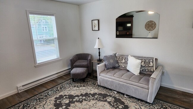 Building Photo - Modern, Brand New Build, Move-In Ready One...