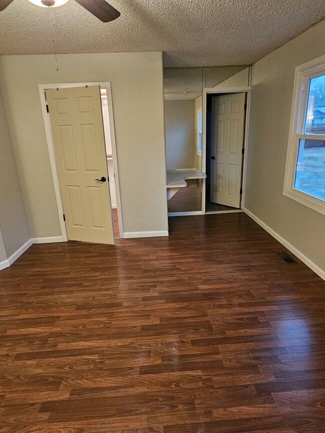 Master Bedroom - 2260 Ellwood Ave