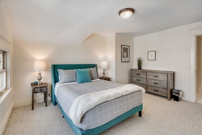 Building Photo - F. Scott Fitzgerald House in Saint Paul Can Be Your Home!